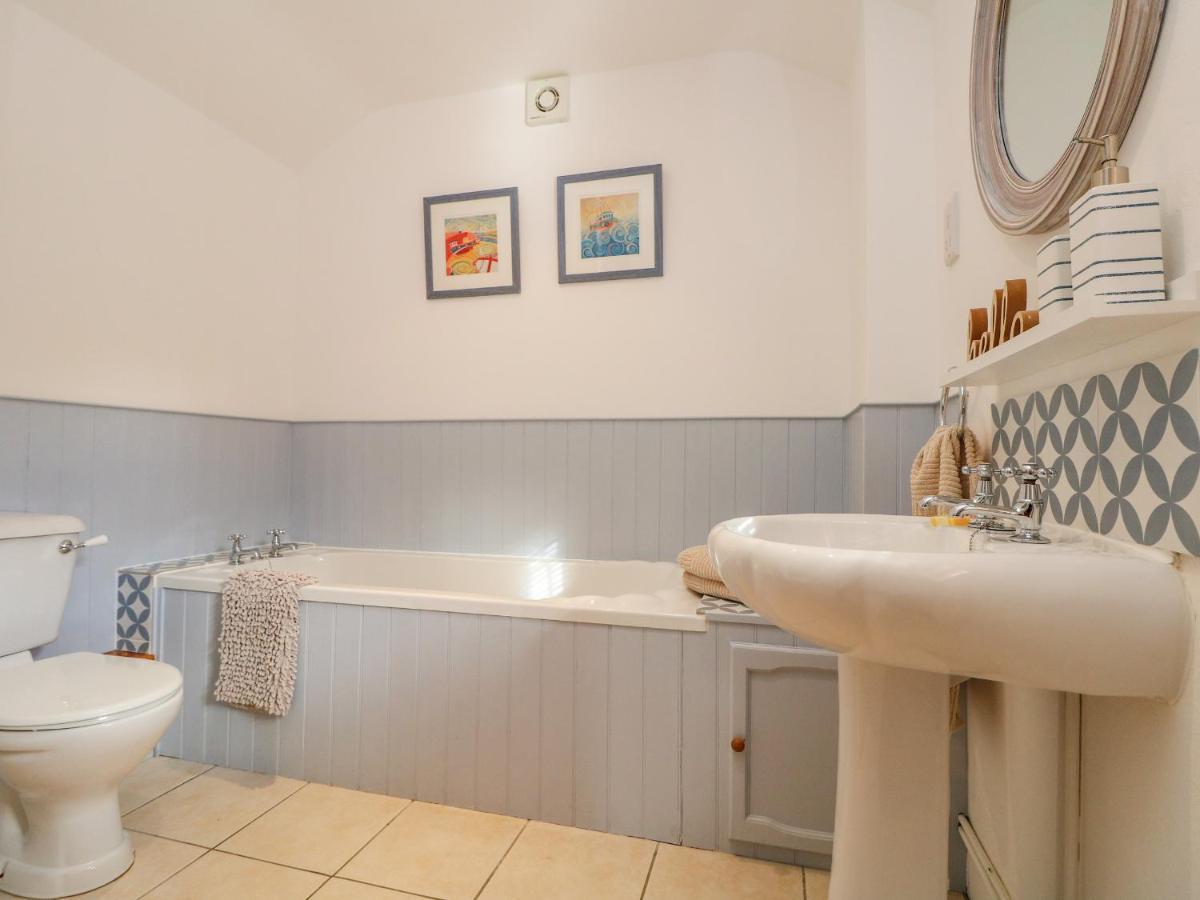 Pond Cottage Truro Exterior foto